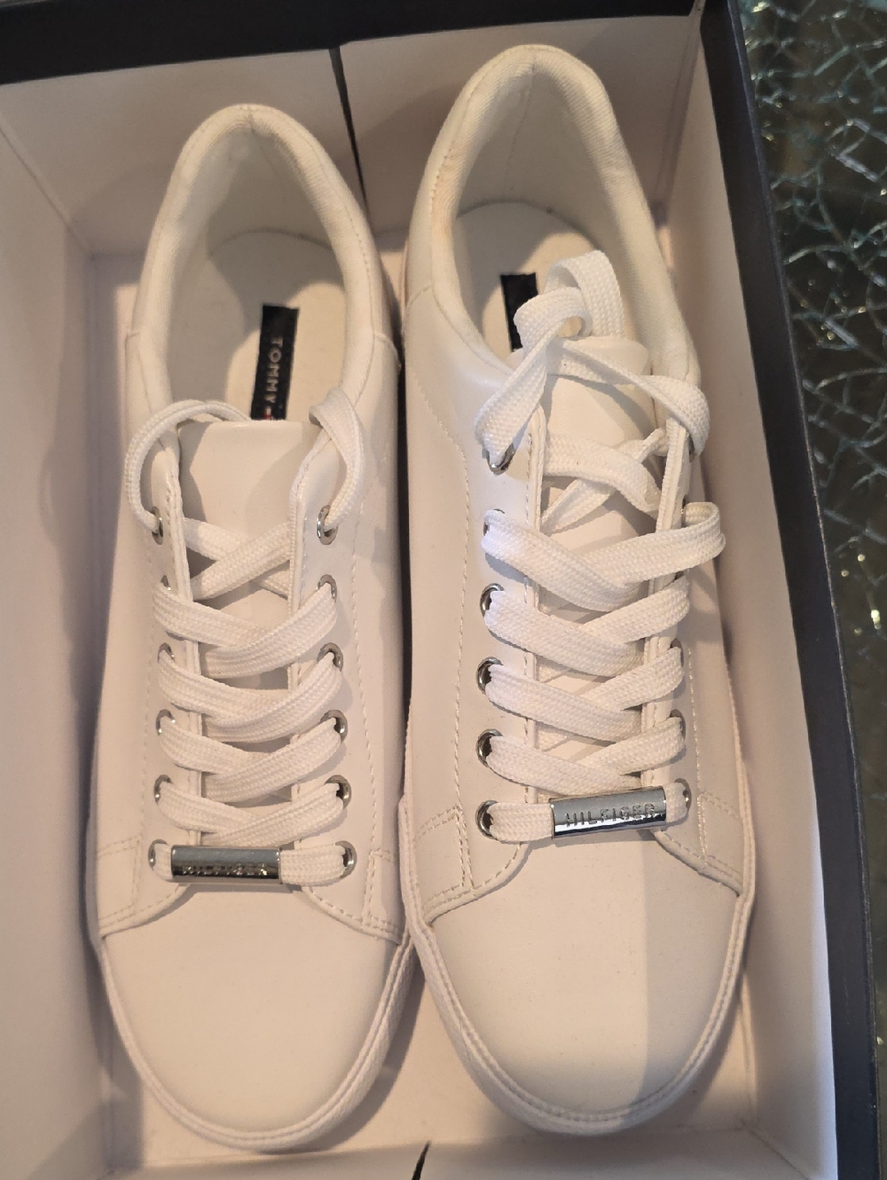 Tommy Hilfiger White Low-Top Lace Sneakers